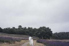 matrimonio-intimo-in-un-campo-di-lavanda-marcella-cistola-36